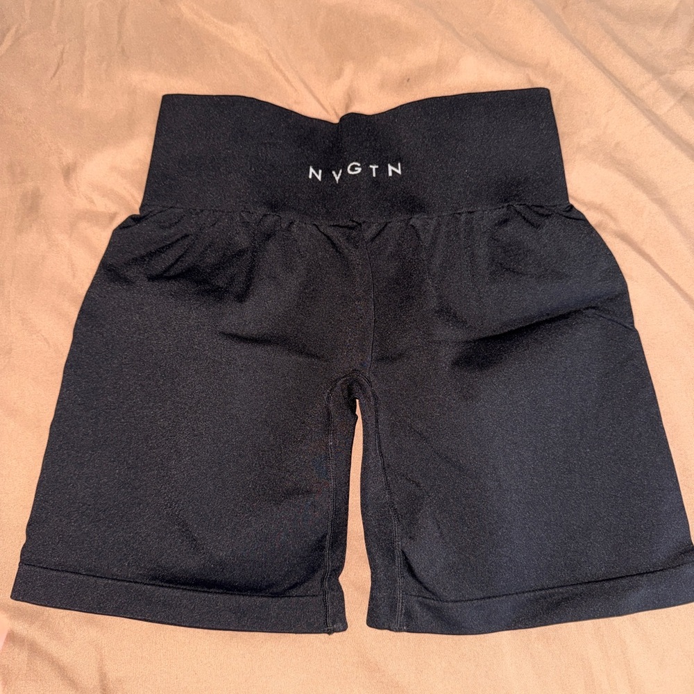 NVGTN Women's Dark Bike Shorts